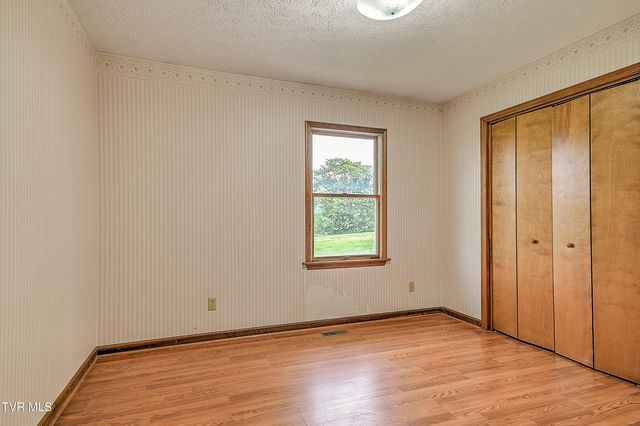 6059 Carters Valley Road, Church Hill, TN 37642