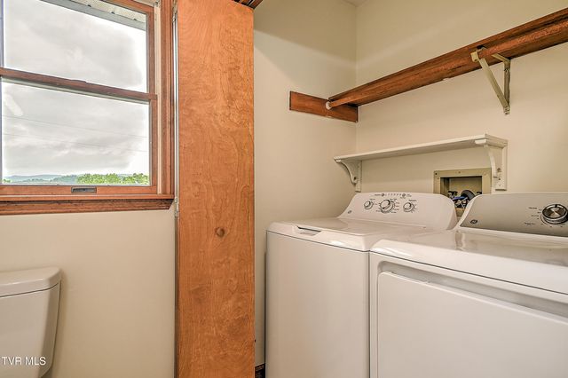 6059 Carters Valley Road, Church Hill, TN 37642