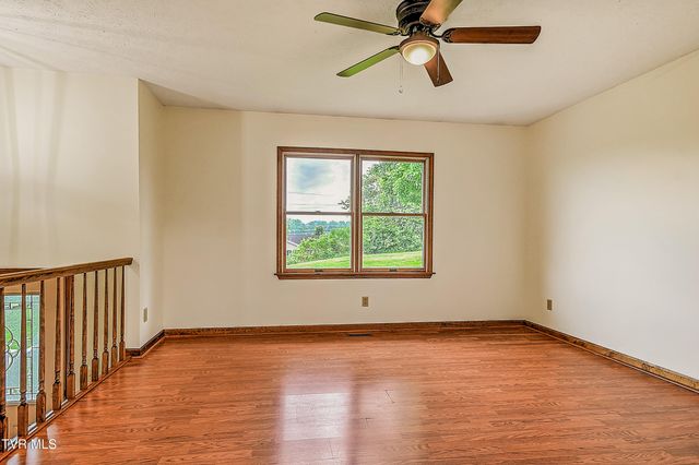6059 Carters Valley Road, Church Hill, TN 37642