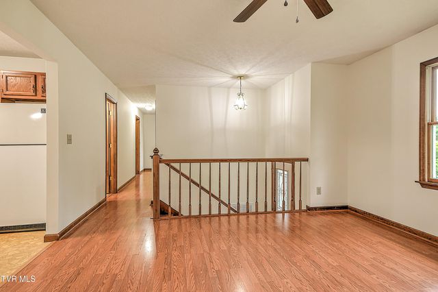 6059 Carters Valley Road, Church Hill, TN 37642