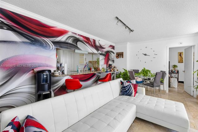 7601 E Treasure Dr 1924, North Bay Village, FL 33141