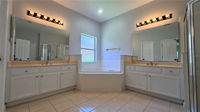 3839 EAGLE ISLE CIRCLE, Kissimmee, FL 34746
