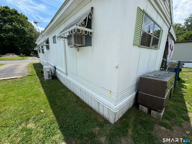 18 Rivermead Boulevard, East Hartford, CT 06118
