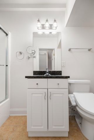 348 King Street Apt I, Charleston, SC 29401