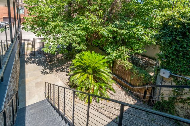348 King Street Apt I, Charleston, SC 29401