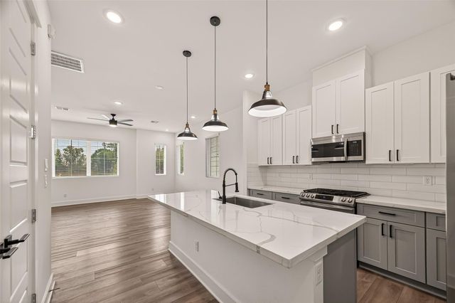 1406 Mansfield Street, Houston, TX 77091