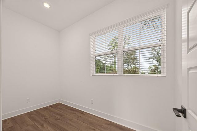 1406 Mansfield Street, Houston, TX 77091