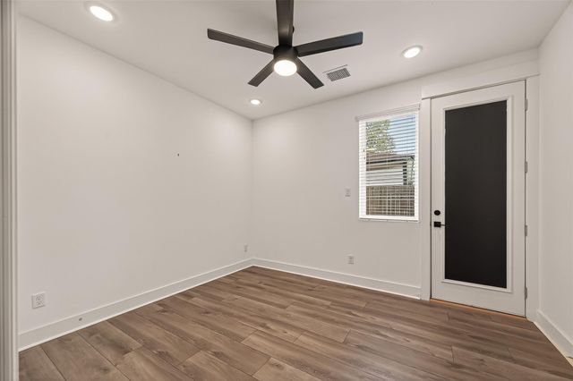 1406 Mansfield Street, Houston, TX 77091