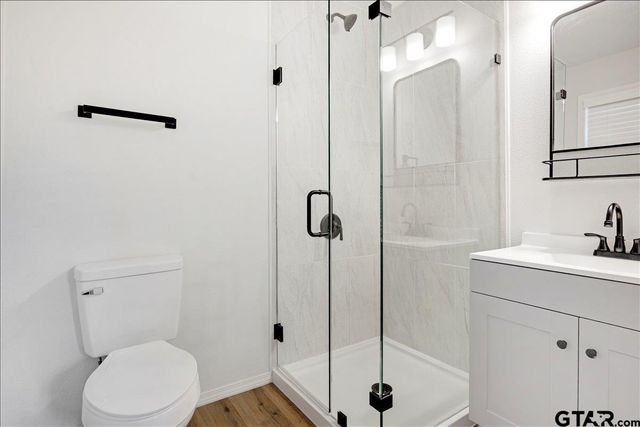 303 Jane Ln, Lindale, TX 75771