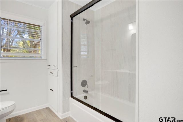 303 Jane Ln, Lindale, TX 75771