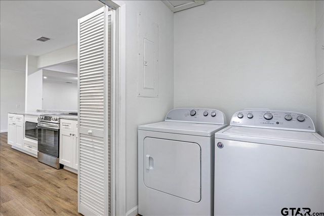 303 Jane Ln, Lindale, TX 75771