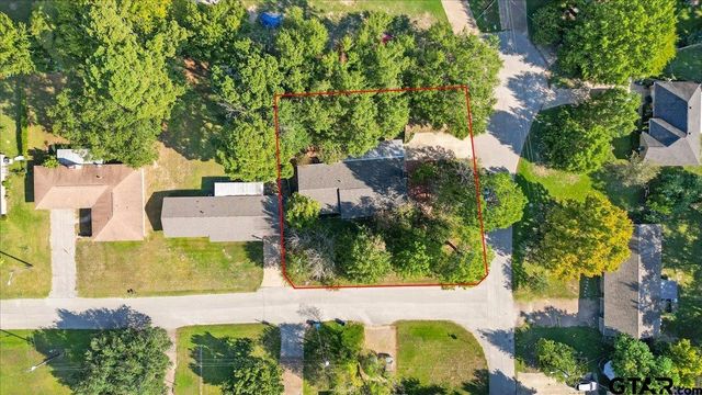 303 Jane Ln, Lindale, TX 75771