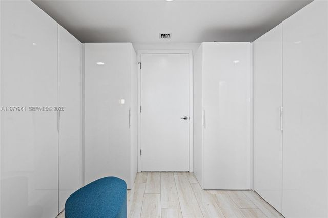 1010 Brickell Ave 4009, Miami, FL 33131