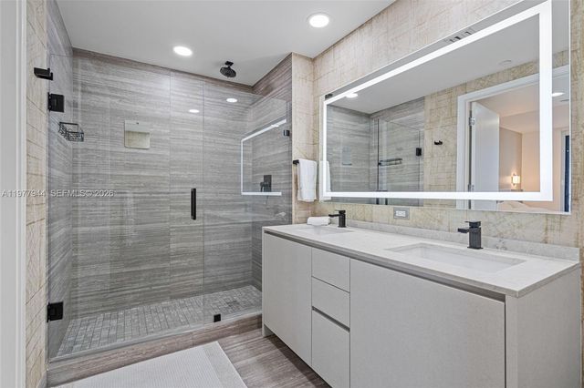 1010 Brickell Ave 4009, Miami, FL 33131