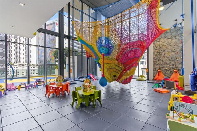 1010 Brickell Ave 4009, Miami, FL 33131