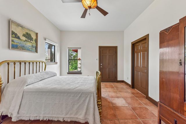 25317 Singleton Bend East RD, Marble Falls, TX 78654