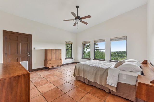 25317 Singleton Bend East RD, Marble Falls, TX 78654