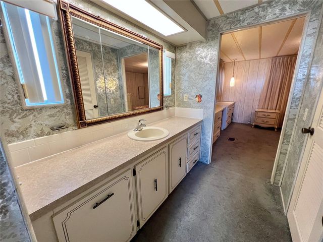 180 HIBISCUS WAY, Leesburg, FL 34748