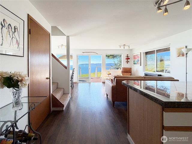 46 G Mukilteo Way, Hat Island, WA 98206