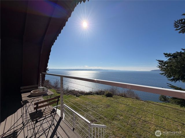 46 G Mukilteo Way, Hat Island, WA 98206