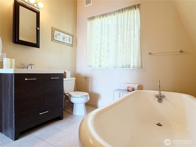 46 G Mukilteo Way, Hat Island, WA 98206