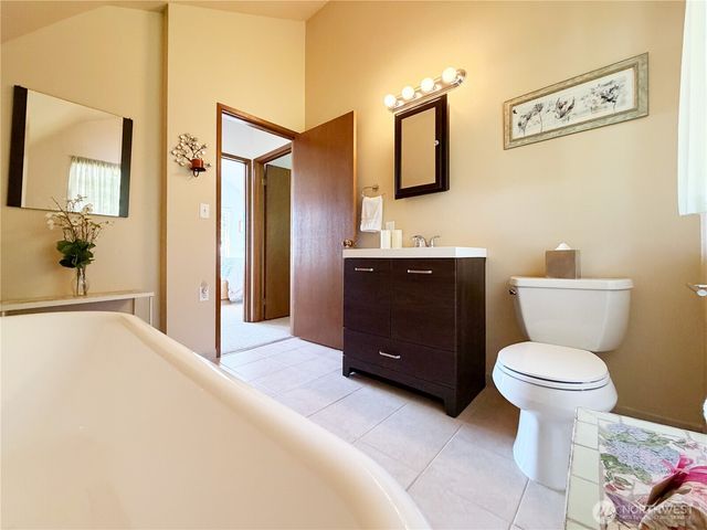 46 G Mukilteo Way, Hat Island, WA 98206