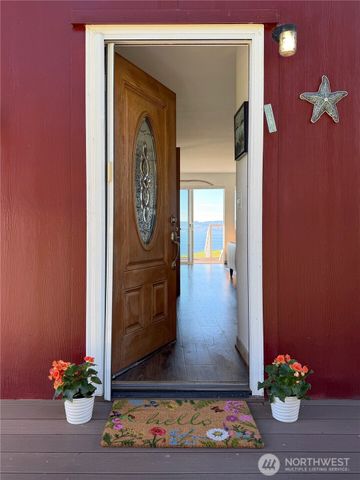 46 G Mukilteo Way, Hat Island, WA 98206