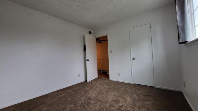 5682 Hillsdale Blvd, Sacramento, CA 95842