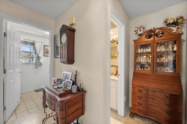 1005 Acorn Court, Arlington, TX 76012