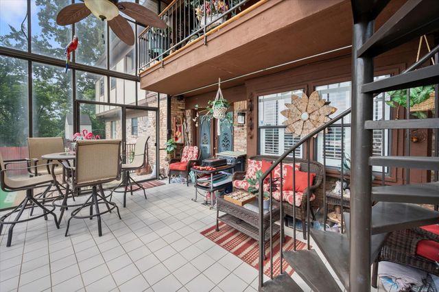 1005 Acorn Court, Arlington, TX 76012