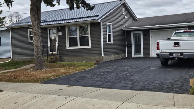 355 SW CERESCO STREET, Berlin, WI 54923