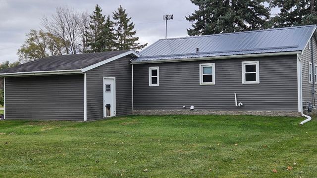 355 SW CERESCO STREET, Berlin, WI 54923