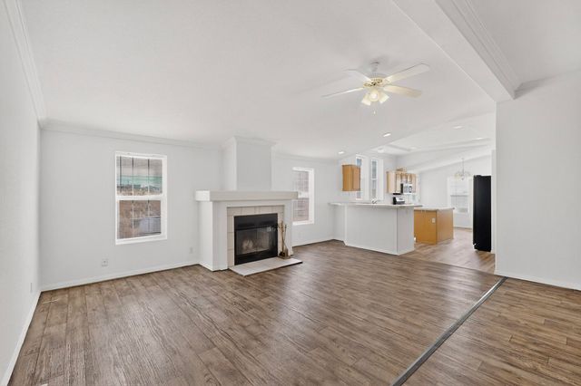 8 Clinger Lane, Los Lunas, NM 87031