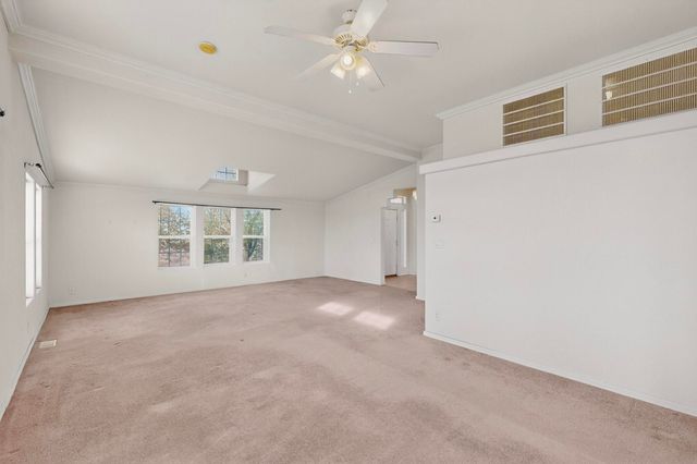 8 Clinger Lane, Los Lunas, NM 87031