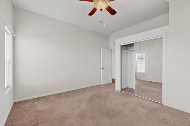 8 Clinger Lane, Los Lunas, NM 87031