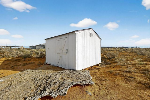 8 Clinger Lane, Los Lunas, NM 87031
