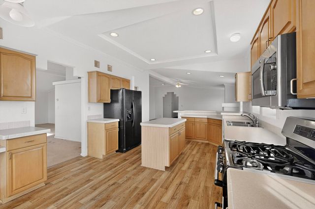 8 Clinger Lane, Los Lunas, NM 87031