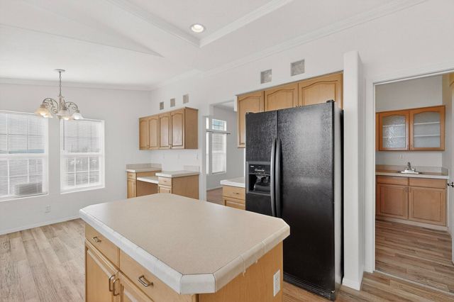 8 Clinger Lane, Los Lunas, NM 87031