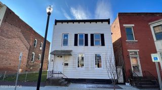 355 4th Street 2nd Flr, Troy, NY 12180