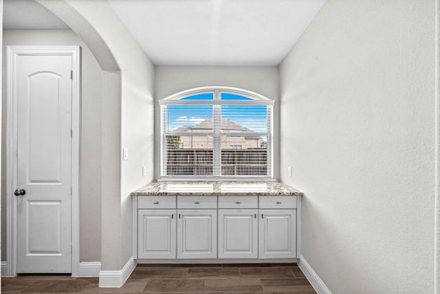 16719 Harbor Falls Drive, Cypress, TX 77433