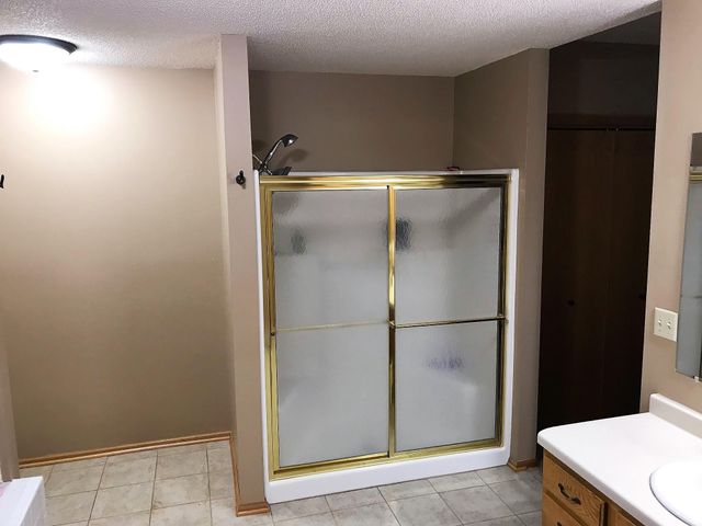 39947 River Oaks Drive, Roseau, MN 56751