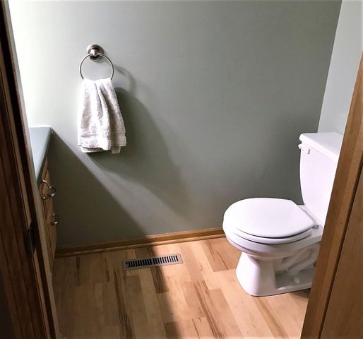 39947 River Oaks Drive, Roseau, MN 56751