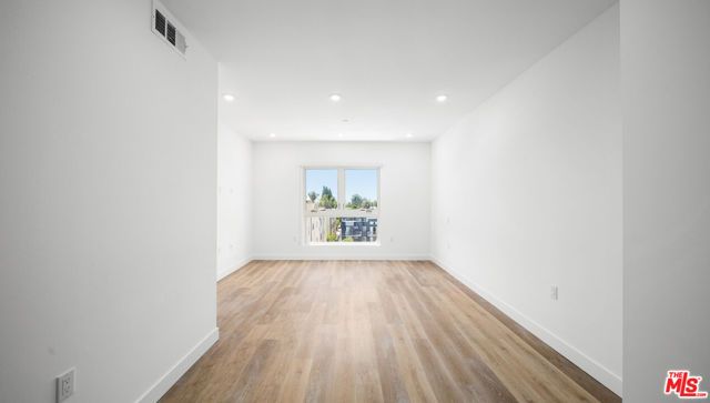 5153 Maplewood Avenue 407, Los Angeles, CA 90004
