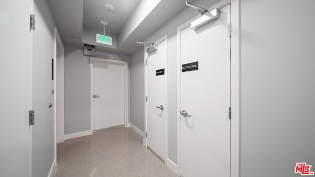 5153 Maplewood Avenue 407, Los Angeles, CA 90004