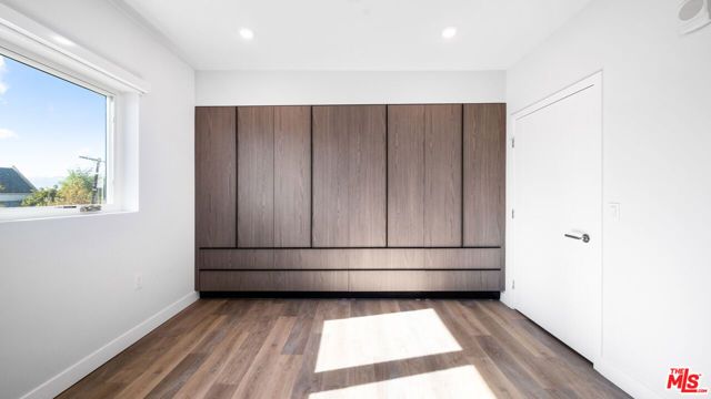 5153 Maplewood Avenue 407, Los Angeles, CA 90004