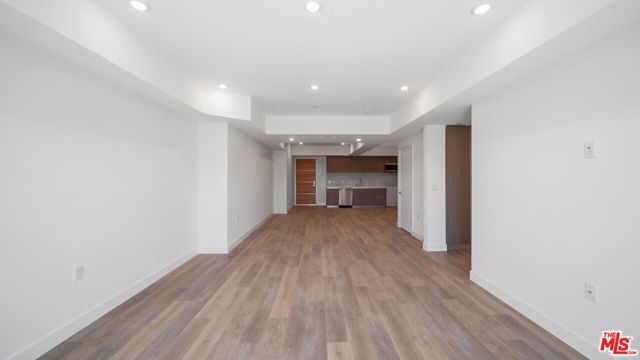 5153 Maplewood Avenue 407, Los Angeles, CA 90004