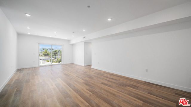 5153 Maplewood Avenue 407, Los Angeles, CA 90004
