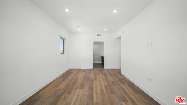 5153 Maplewood Avenue 407, Los Angeles, CA 90004