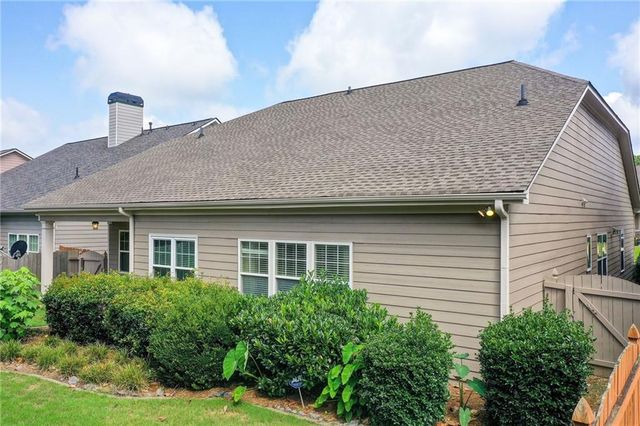 529 Olympic Way, Acworth, GA 30102