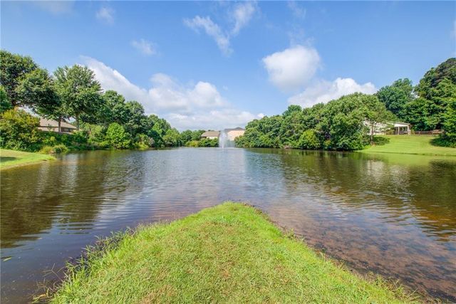 529 Olympic Way, Acworth, GA 30102